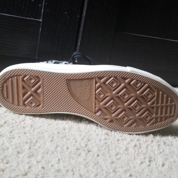 sneakers - Picture 3 of 3